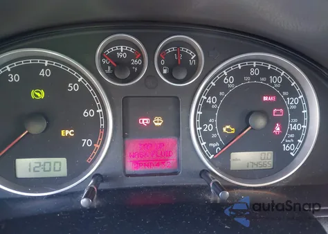 2004 Volkswagen Passat Gls from USA, damaged, VIN WVWVD63BX4E289455